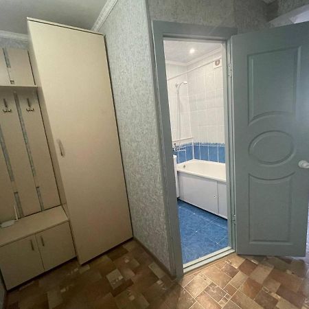 1-Комнатная Квартира В Центре! Petropavl Exteriör bild