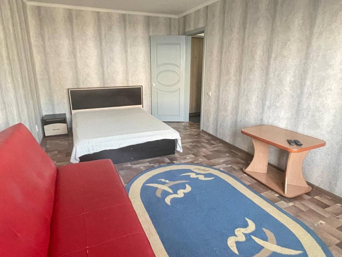 1-Комнатная Квартира В Центре! Petropavl Exteriör bild